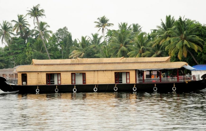 3 Bedroom Deluxe Houseboat