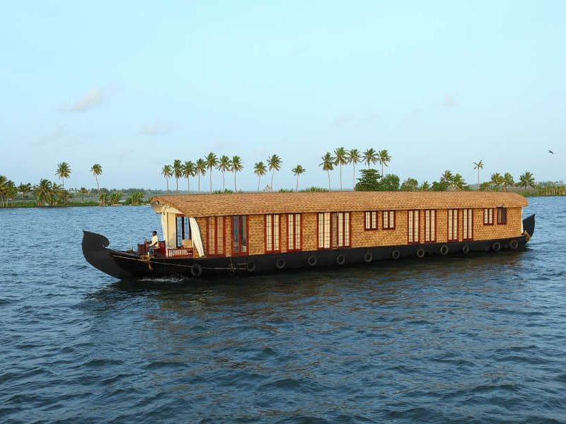 Three bedroom Houseboat EVGR