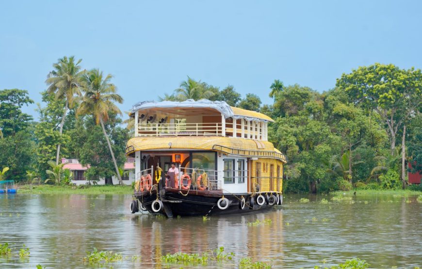 Four Bedroom Suite Houseboat