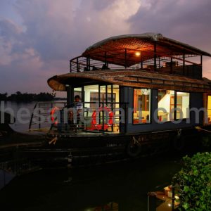 One bedroom Deluxe Boat in Alleppey