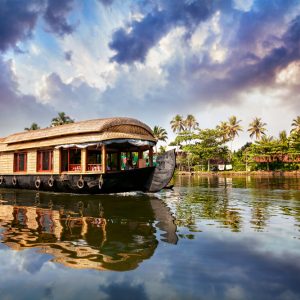 Book a lunch on the Alleppey Backwaters with Sanchari Travels.