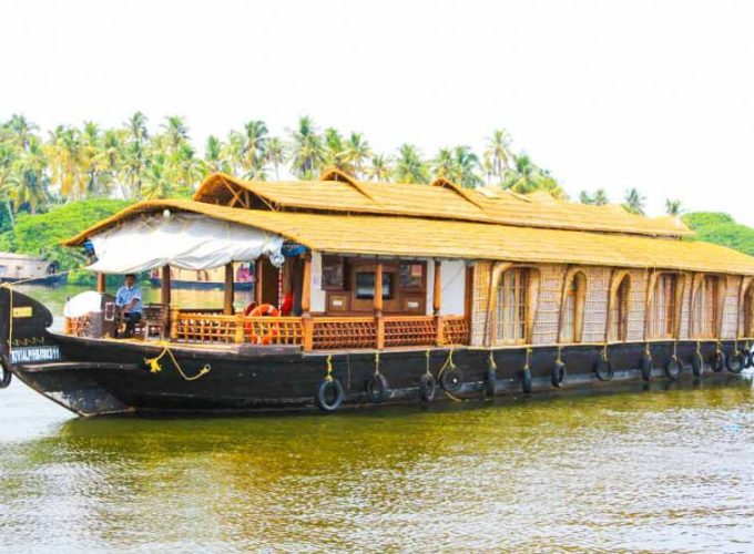 Kochi to Alleppey Boat Tour