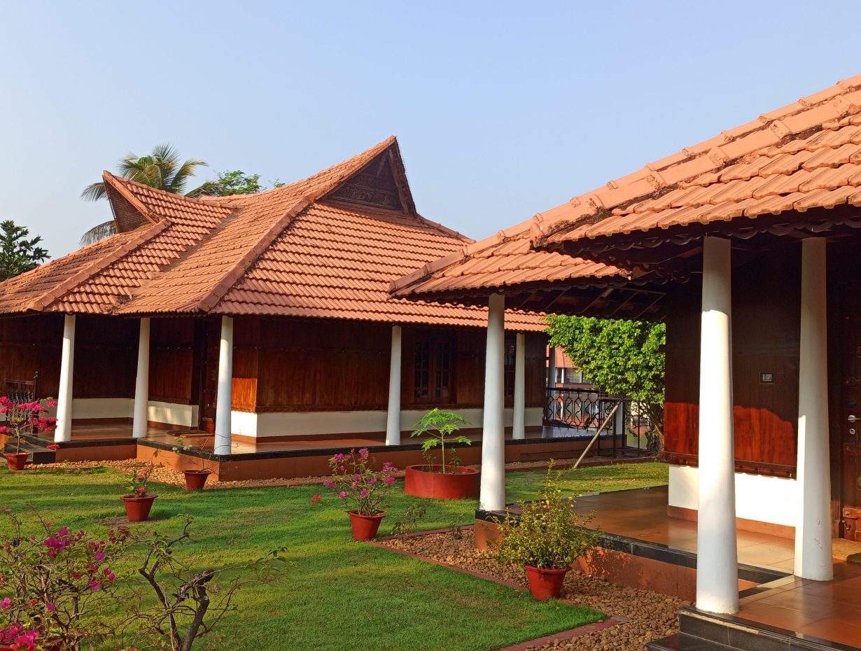 Sterling Lake Palace Exteriors, Accommodations in Alleppey