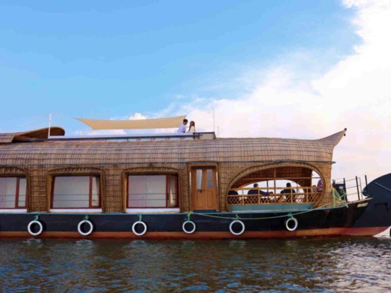 Five Bedrom Luxury Kerala Houseboat