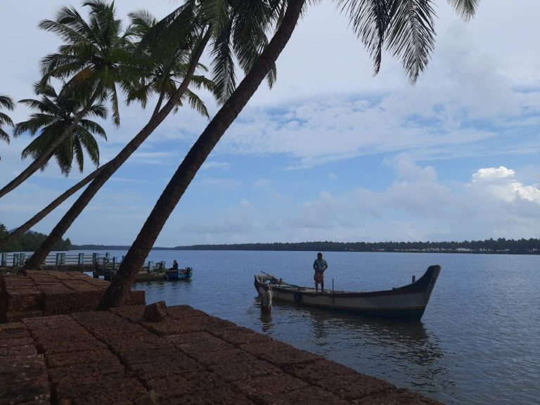 Aalumkadavu - Cruising Kerala's Backwaters