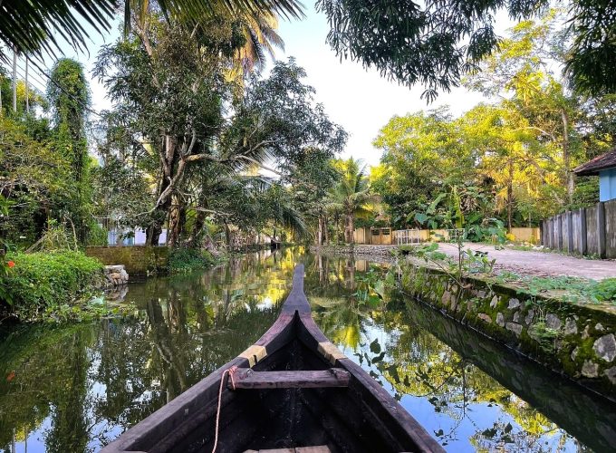 Canal tour in Alleppey