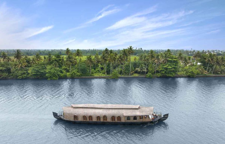 Kumarakom lake Resort Houseboat